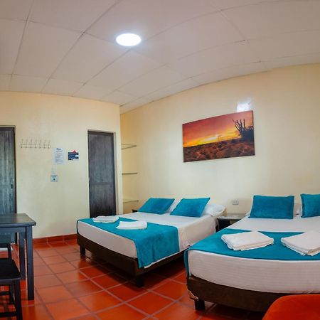 Hotel Villa Paraiso Villavieja Kültér fotó