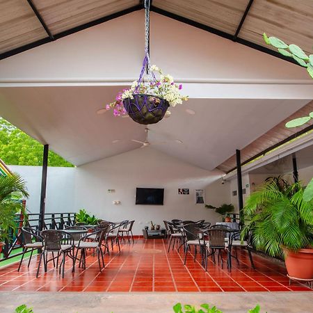 Hotel Villa Paraiso Villavieja Kültér fotó