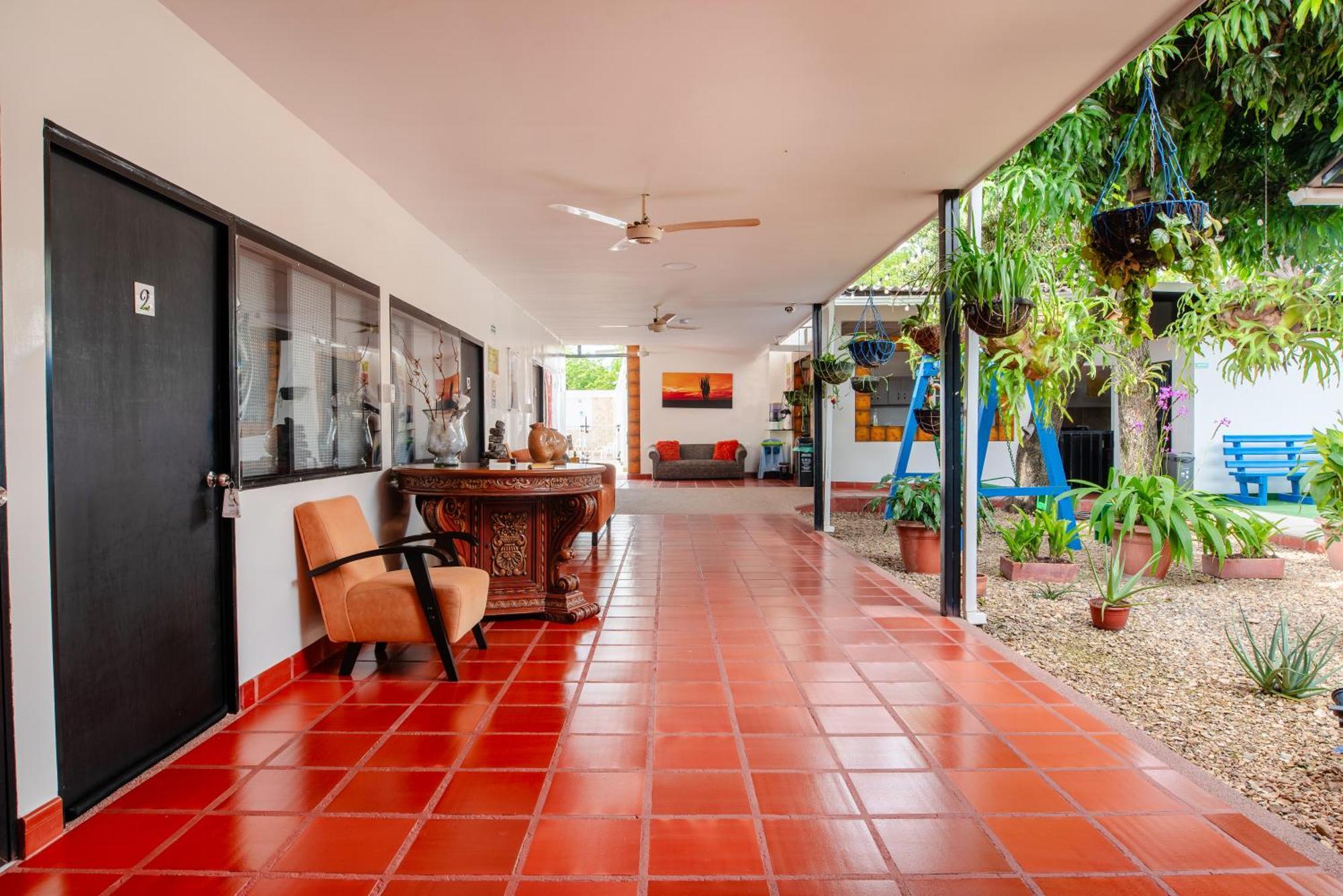 Hotel Villa Paraiso Villavieja Kültér fotó